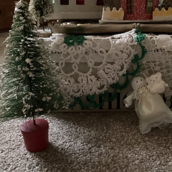 26 misc antique/vintage Christmas village pieces - Picture 15 of 16